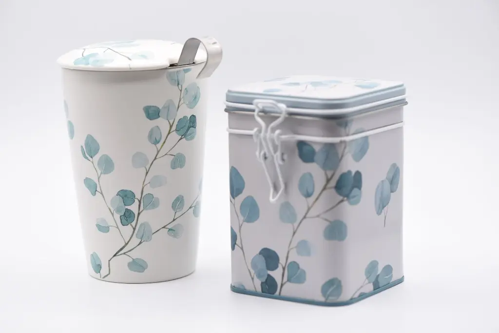 lheure bleue tisaniere boite eucalyptus 1.webp