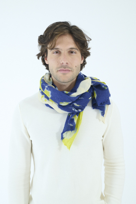 lheurebleue-storiatipic-foulard-isis-bleu-2.jpg
