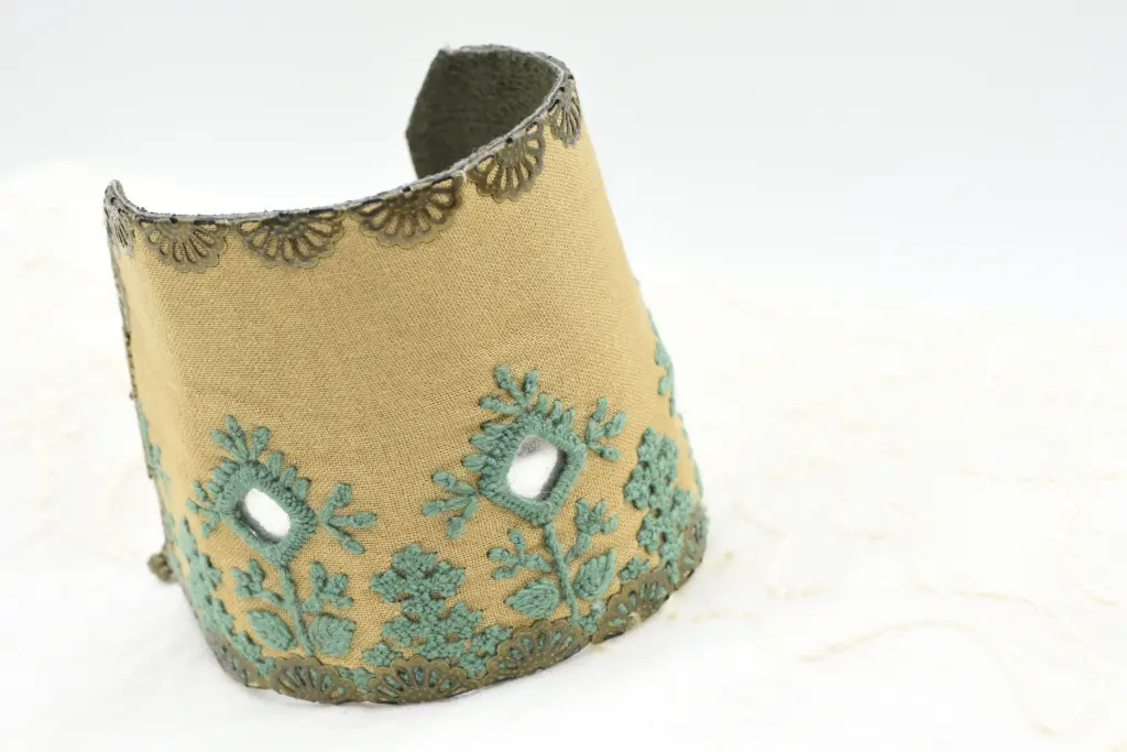 Bracelet "MIM" Maryam Moqise - kaki