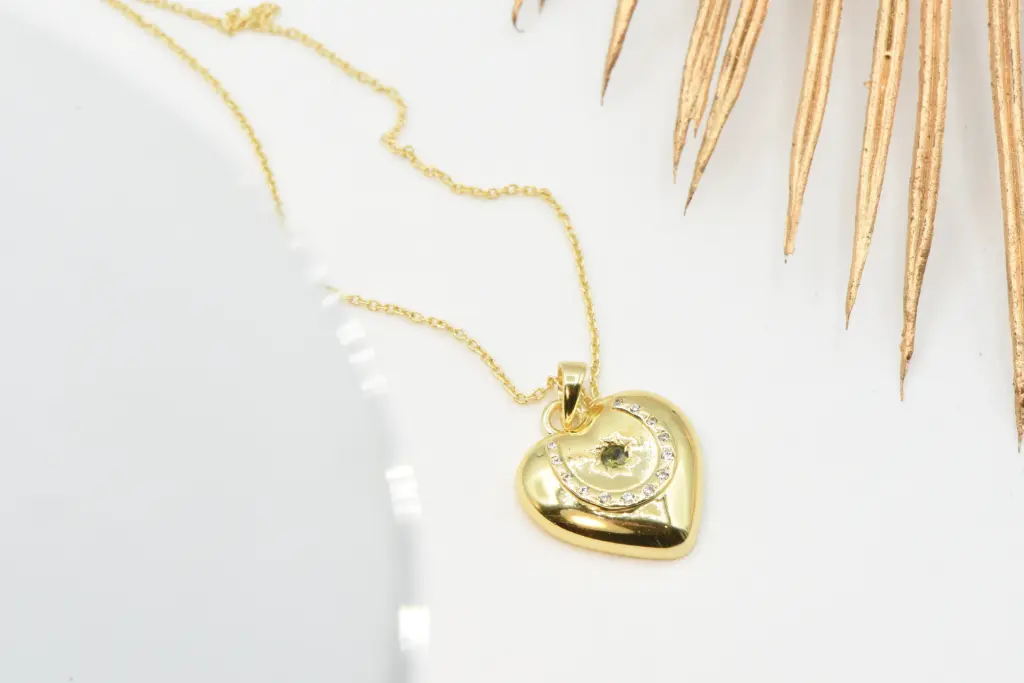 Pendentif sur chaîne DIAPERIS - "Jenny" vert