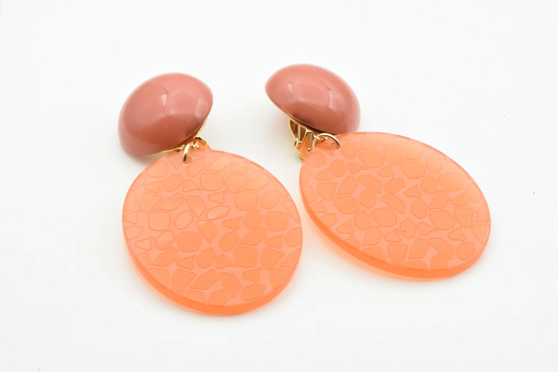 BO clip "GIRAFE" by Francine Bramli