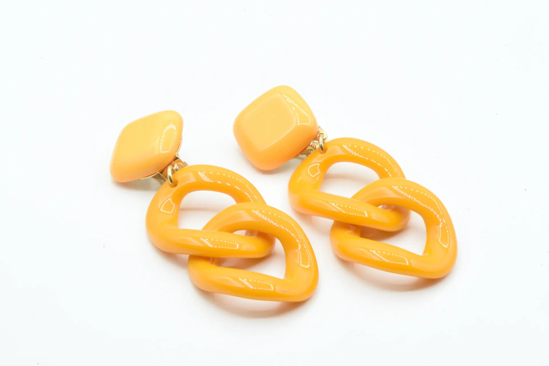 BO clip "KEREN" by Francine Bramli