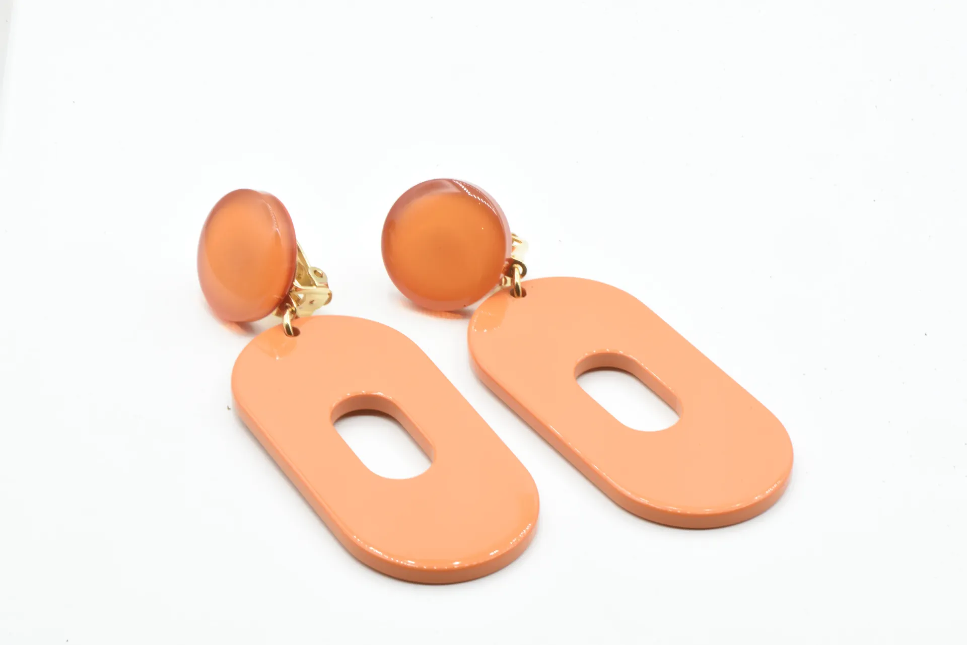 BO clip by Francine Bramli