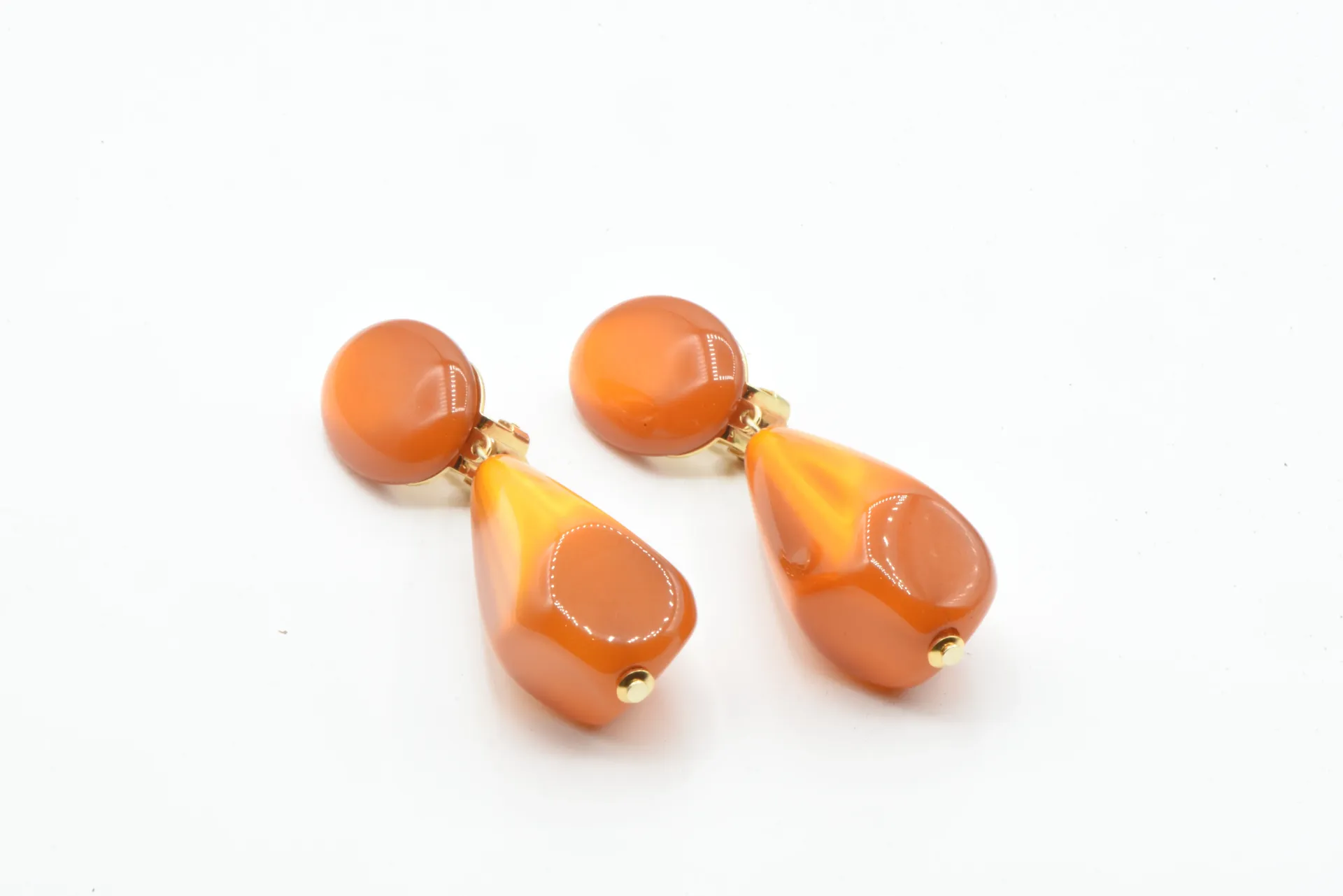 BO clip "CAYENNE S" by Francine Bramli