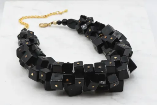 Collier résine "Up-cycling"
