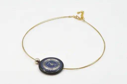 Collier résine "montre"