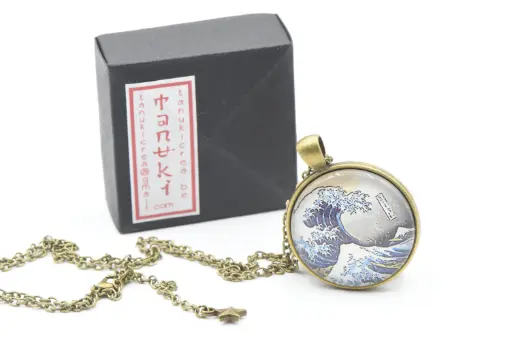 Médaillon sur chaîne "TANUKI"